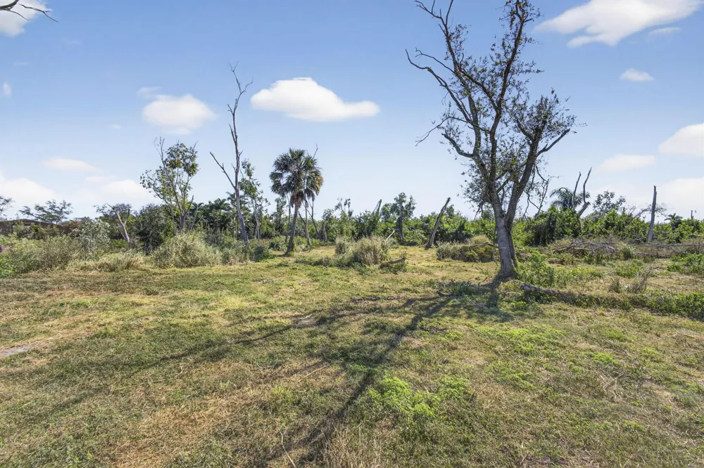 16296 Deer Path Lane Wellington, FL 33470