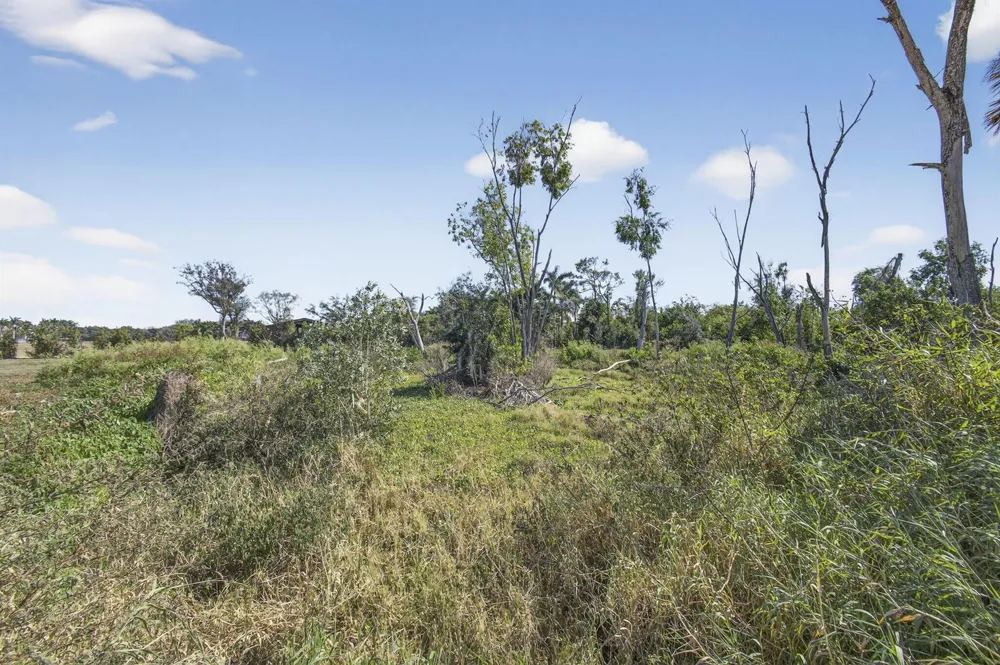 16296 Deer Path Lane Wellington, FL 33470