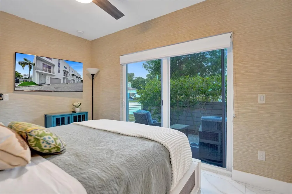 1371 Ocean Boulevard Pompano Beach, FL 33062