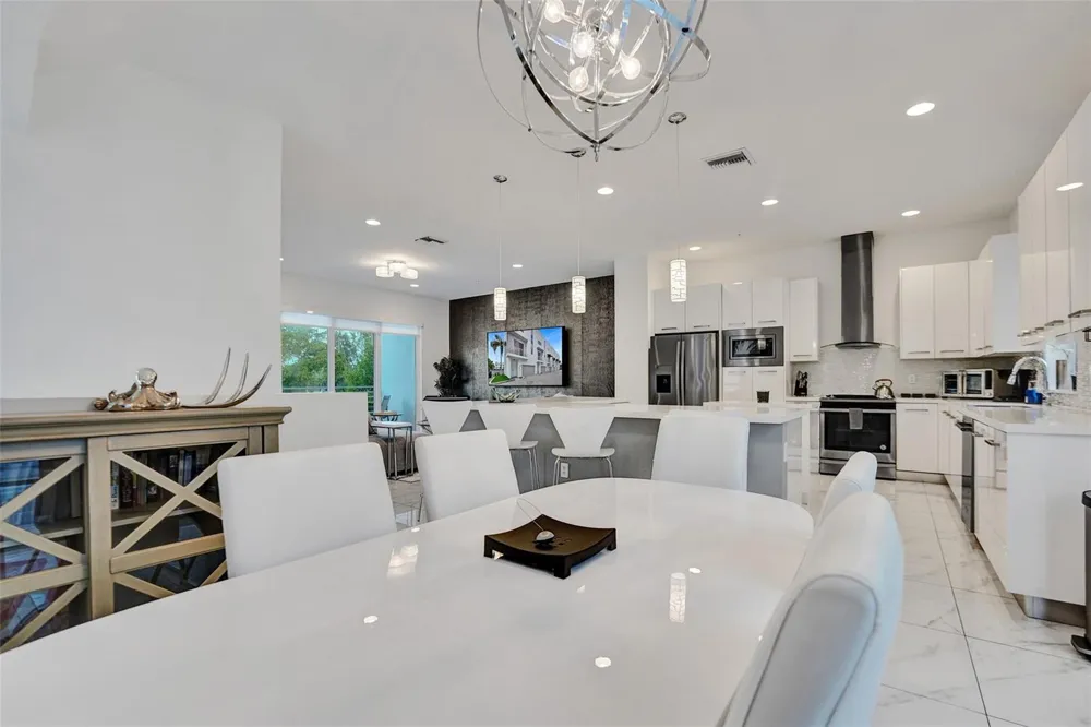 1371 Ocean Boulevard Pompano Beach, FL 33062