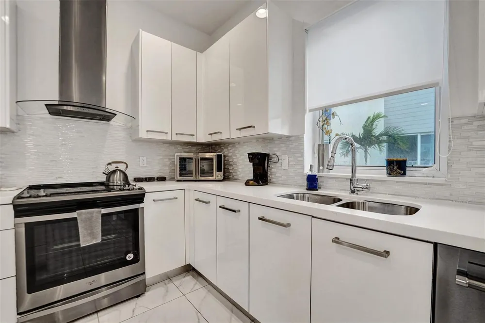 1371 Ocean Boulevard Pompano Beach, FL 33062
