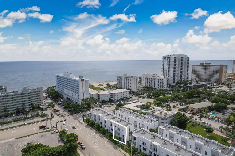1371 Ocean Boulevard Pompano Beach, FL 33062