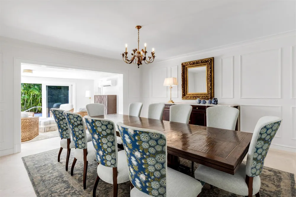 124 Woodbridge Road Palm Beach, FL 33480