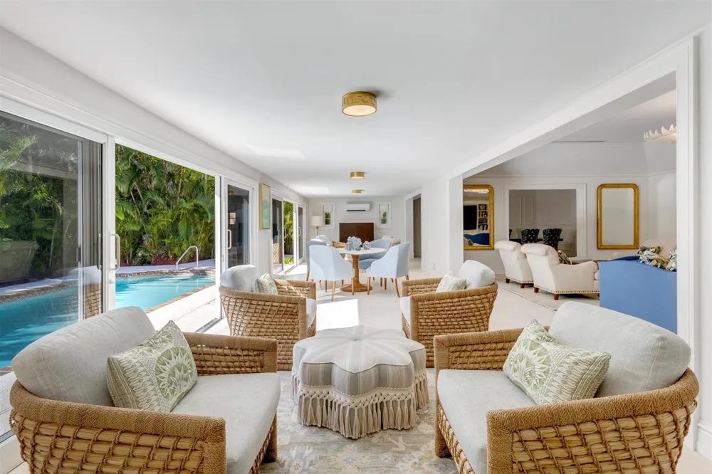 124 Woodbridge Road Palm Beach, FL 33480