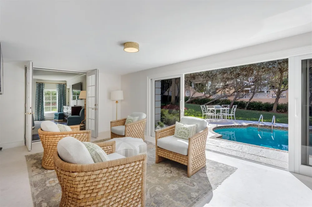 124 Woodbridge Road Palm Beach, FL 33480
