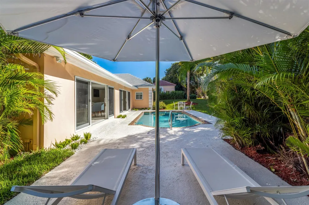 124 Woodbridge Road Palm Beach, FL 33480