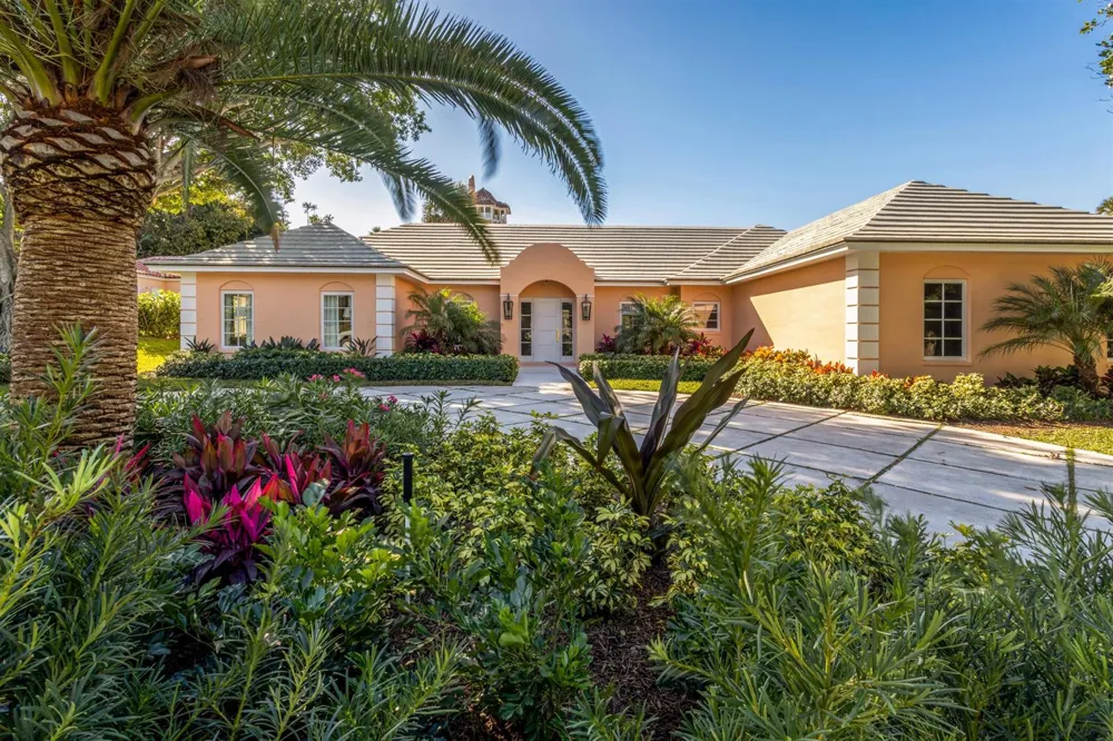 124 Woodbridge Road Palm Beach, FL 33480