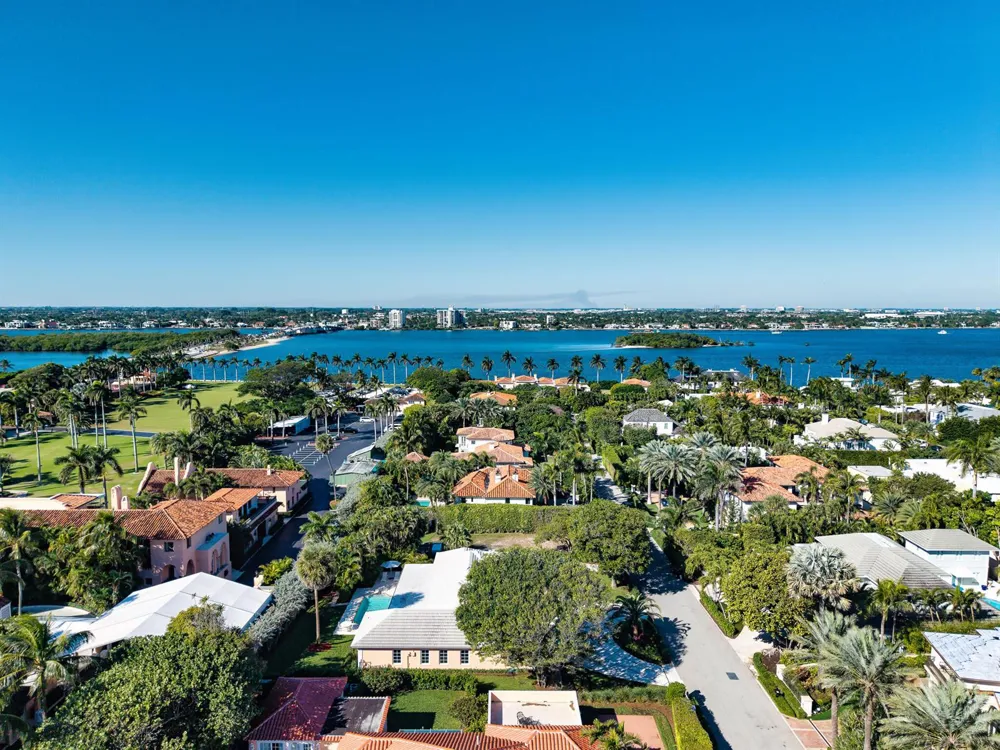 124 Woodbridge Road Palm Beach, FL 33480