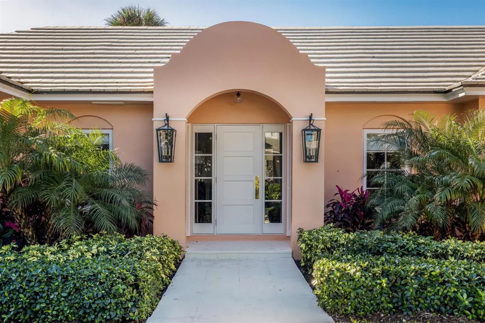 124 Woodbridge Road Palm Beach, FL 33480