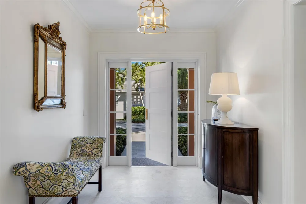 124 Woodbridge Road Palm Beach, FL 33480