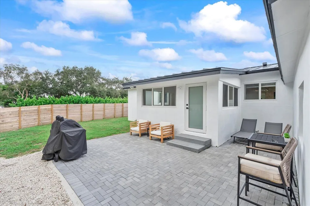 8801 Miami Avenue El Portal, FL 33150