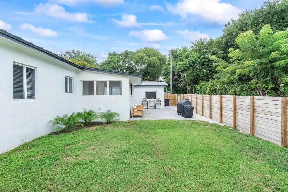 8801 Miami Avenue El Portal, FL 33150