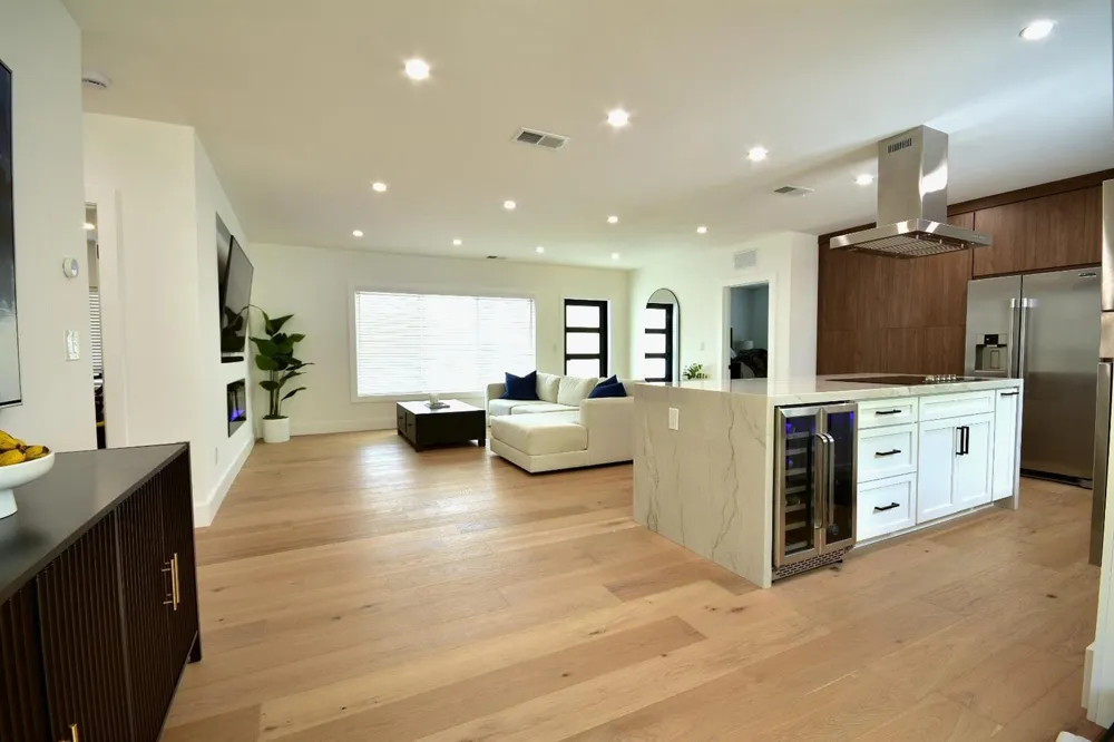 8801 Miami Avenue El Portal, FL 33150