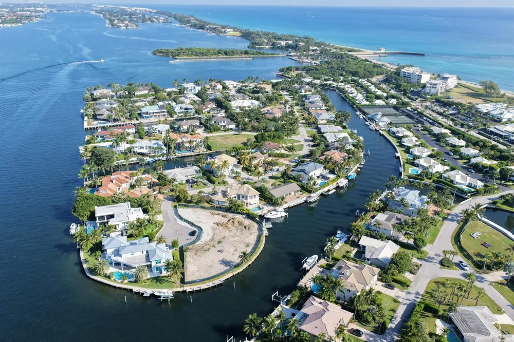 92 Island Drive S Ocean Ridge, FL 33435