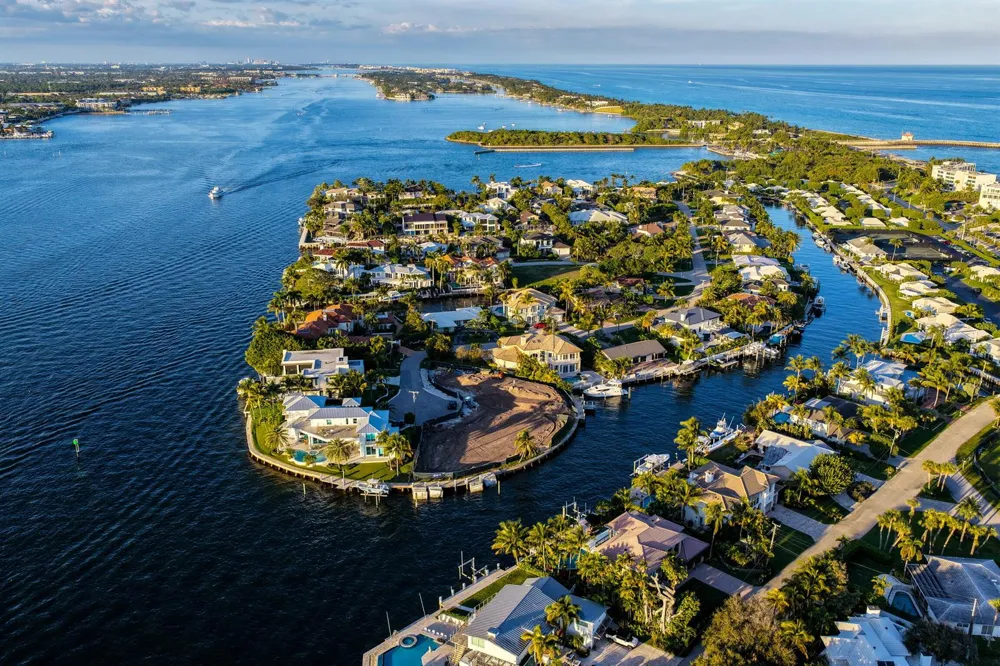 92 Island Drive S Ocean Ridge, FL 33435