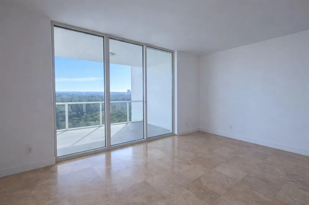 14951 Royal Oaks Lane #1607 North Miami, FL 33181