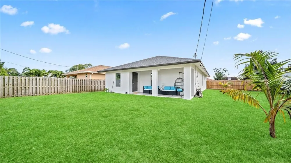4317 Vicliff Road West Palm Beach, FL 33406
