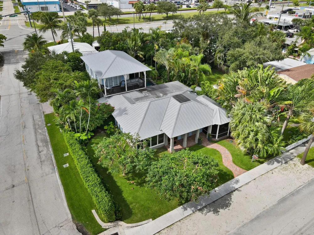137 S Oak Street Lantana, FL 33462