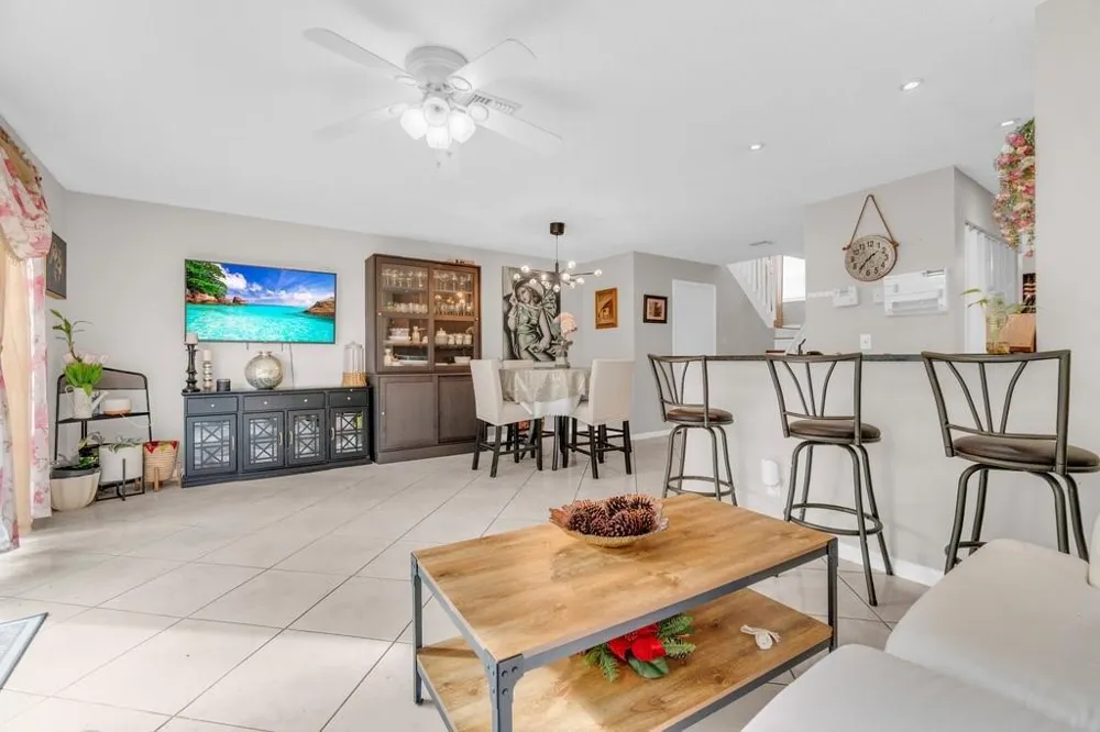 3611 NW 122nd Terrace #3611 Sunrise, FL 33323