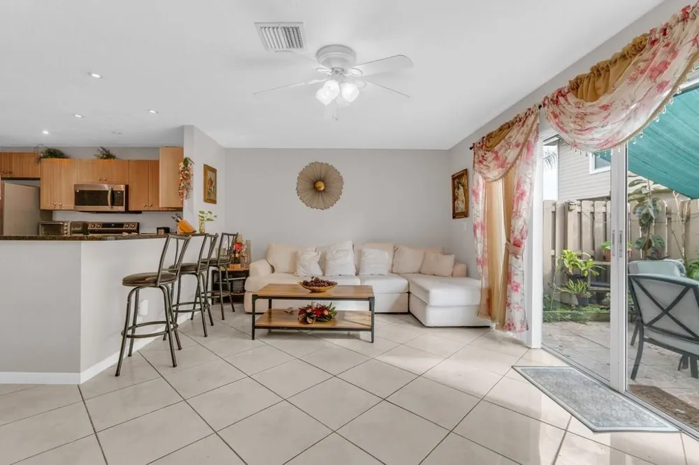 3611 NW 122nd Terrace #3611 Sunrise, FL 33323