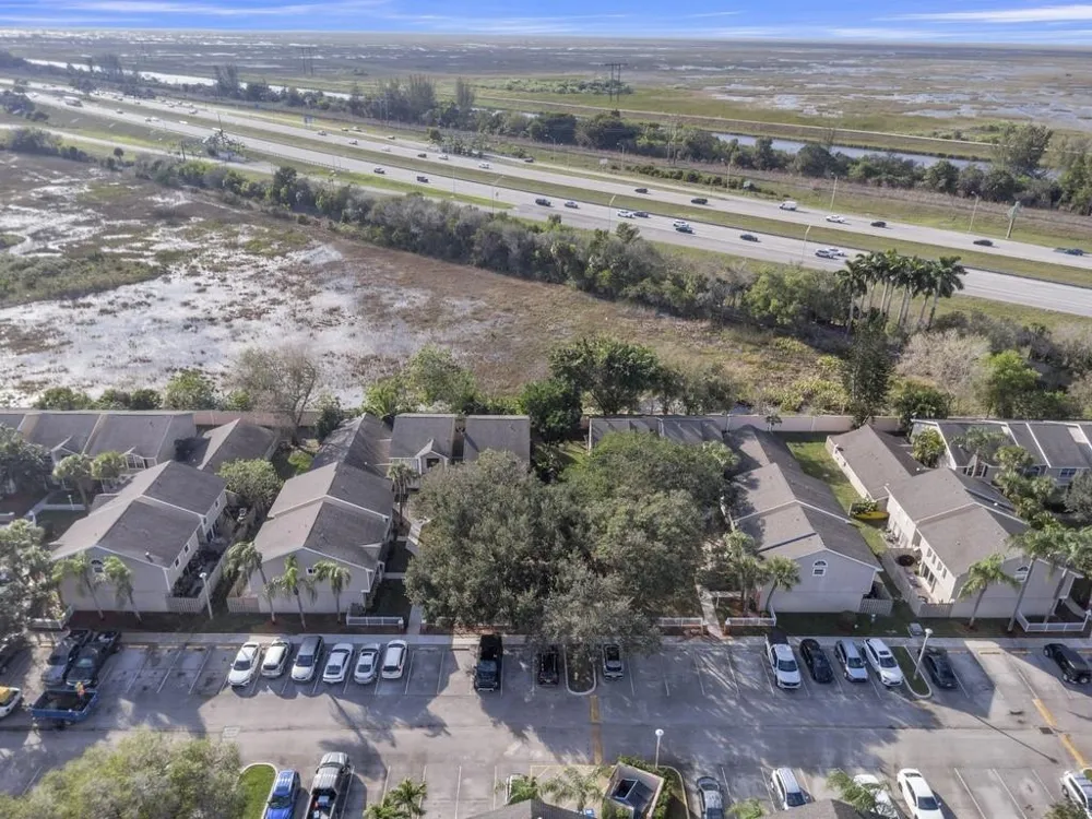 3611 NW 122nd Terrace #3611 Sunrise, FL 33323