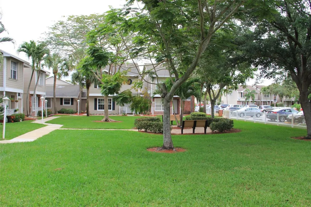 3611 NW 122nd Terrace #3611 Sunrise, FL 33323