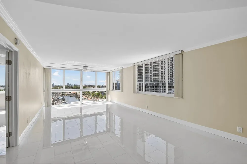 301 Lake Shore Drive #711 Lake Park, FL 33403