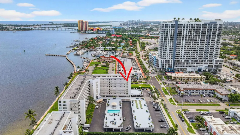 301 Lake Shore Drive #711 Lake Park, FL 33403