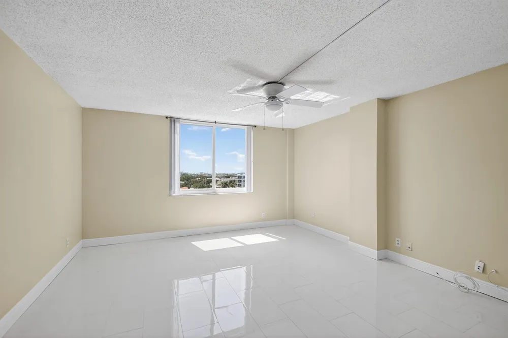301 Lake Shore Drive #711 Lake Park, FL 33403