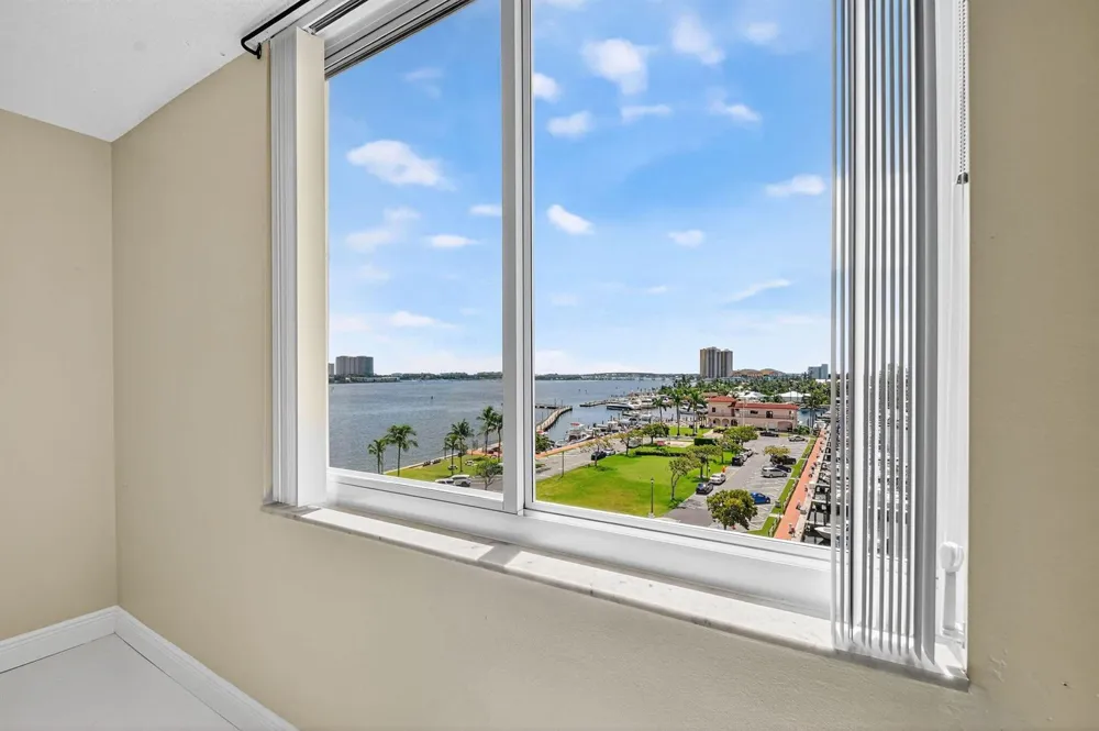 301 Lake Shore Drive #711 Lake Park, FL 33403