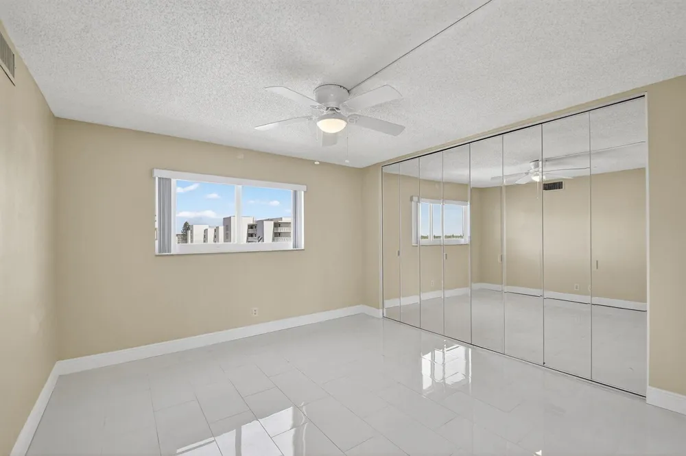 301 Lake Shore Drive #711 Lake Park, FL 33403