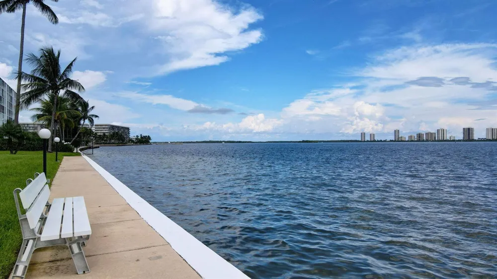 301 Lake Shore Drive #711 Lake Park, FL 33403