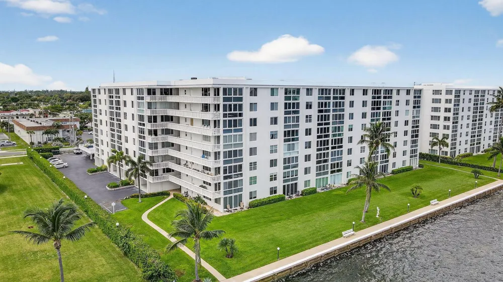 301 Lake Shore Drive #711 Lake Park, FL 33403