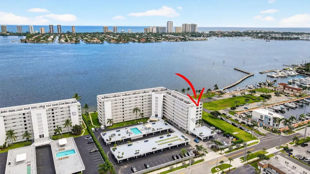 301 Lake Shore Drive #711 Lake Park, FL 33403