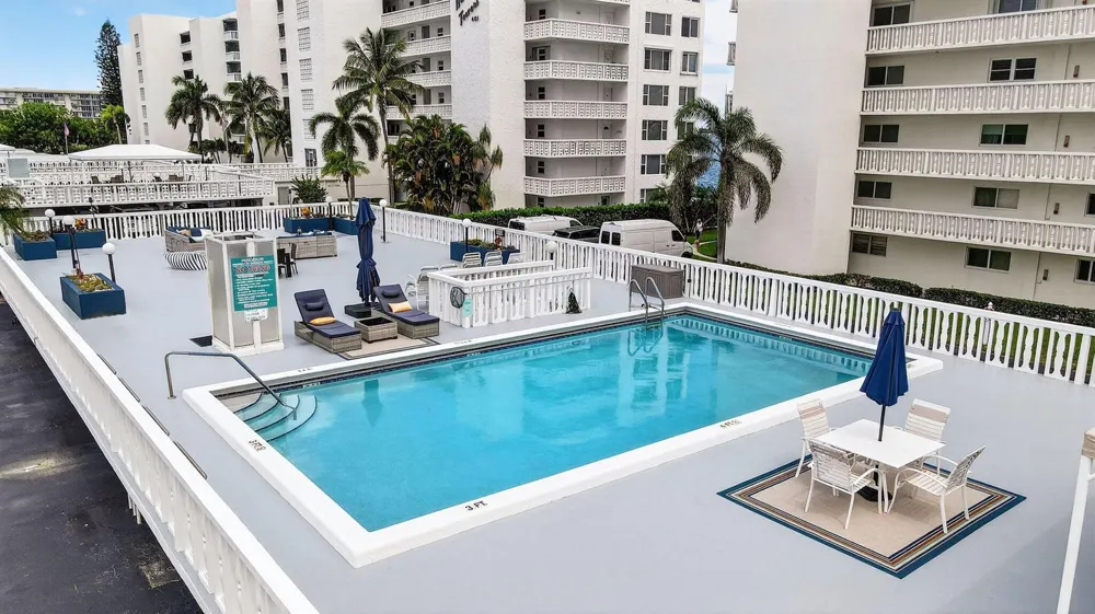301 Lake Shore Drive #711 Lake Park, FL 33403