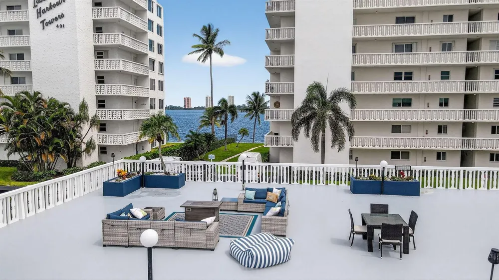 301 Lake Shore Drive #711 Lake Park, FL 33403