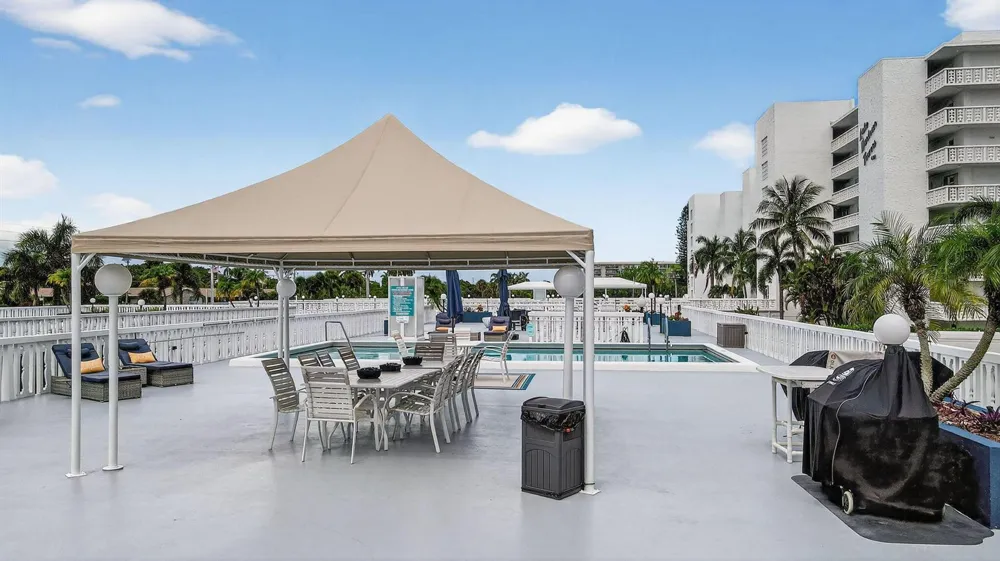 301 Lake Shore Drive #711 Lake Park, FL 33403