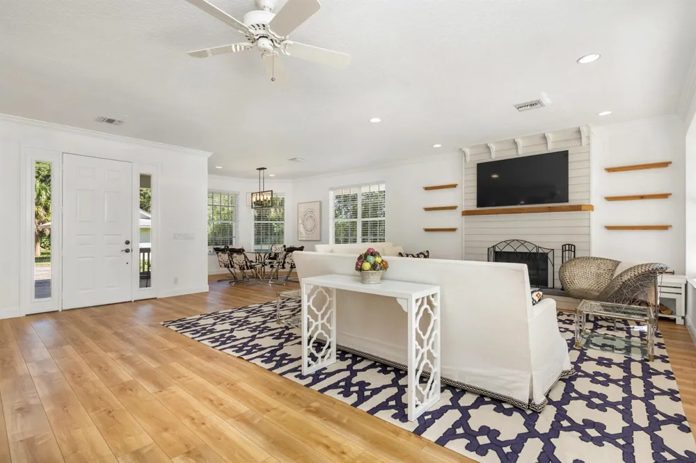 1001 SE Ranch Road Jupiter, FL 33478