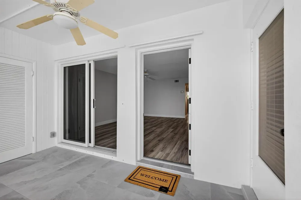100 Shore Court #208 North Palm Beach, FL 33408