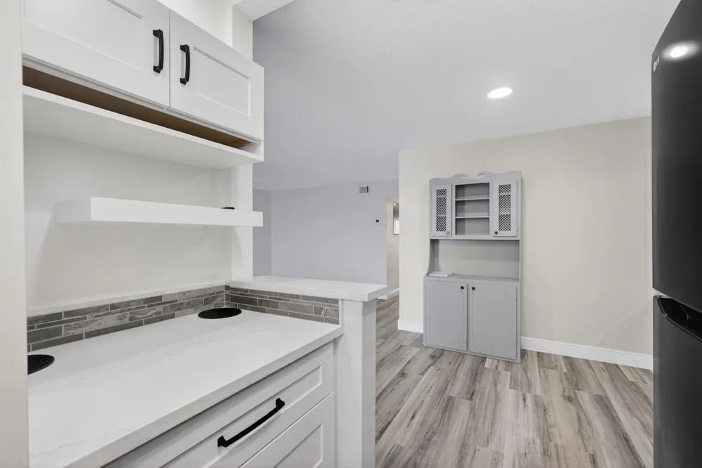 100 Shore Court #208 North Palm Beach, FL 33408