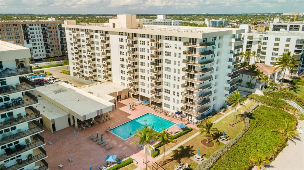 1149 Hillsboro Mile #1008 Hillsboro Beach, FL 33062