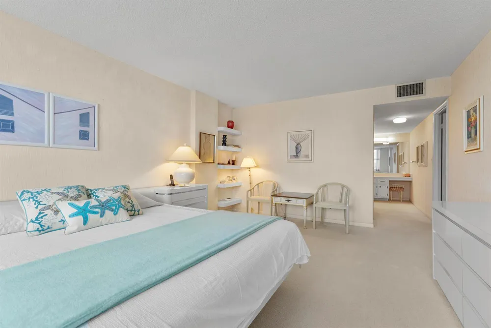 1149 Hillsboro Mile #1008 Hillsboro Beach, FL 33062