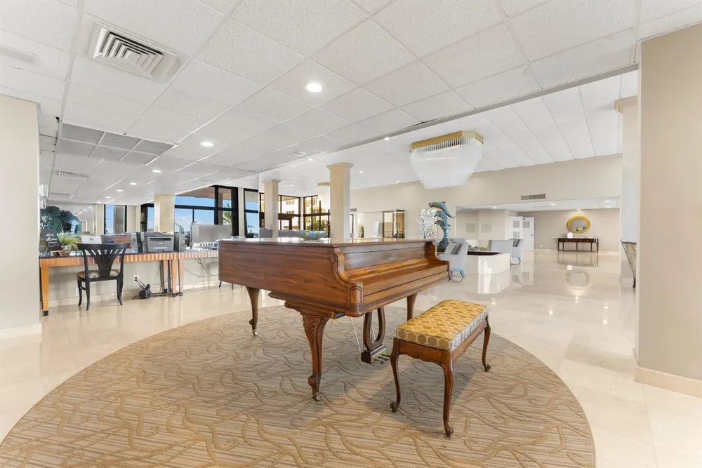 1149 Hillsboro Mile #1008 Hillsboro Beach, FL 33062