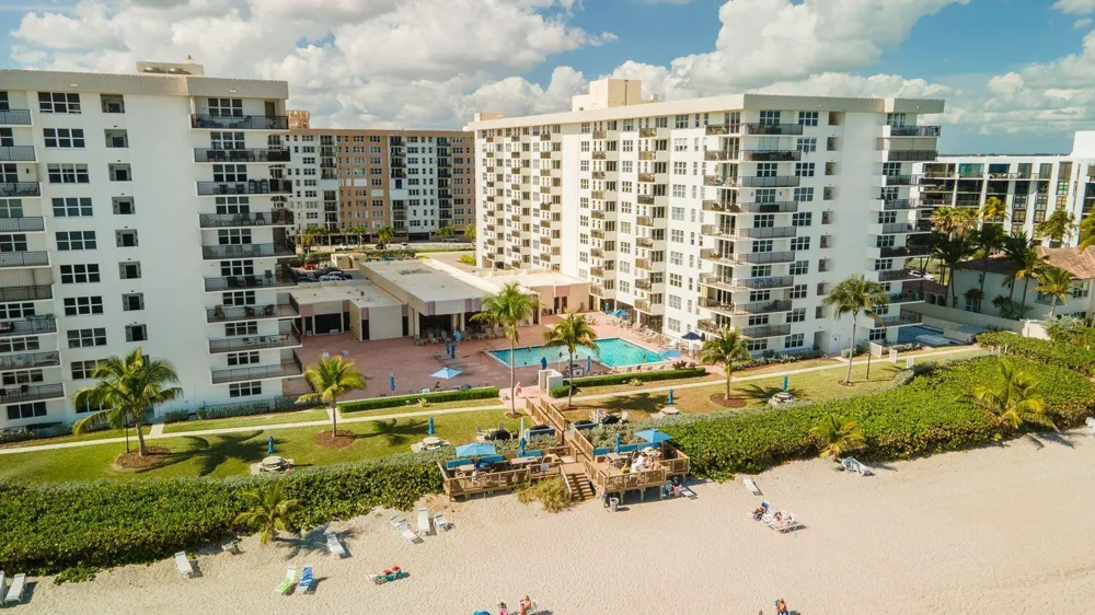 1149 Hillsboro Mile #1008 Hillsboro Beach, FL 33062