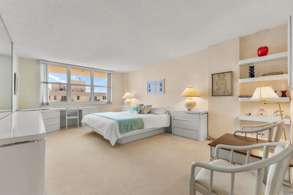 1149 Hillsboro Mile #1008 Hillsboro Beach, FL 33062