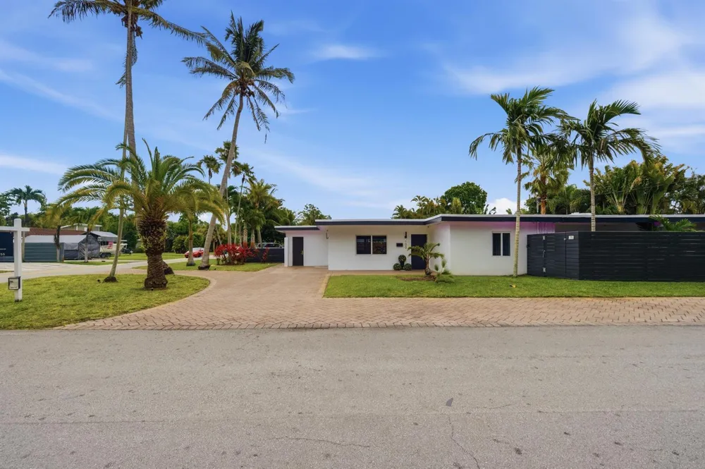 100 NE 22nd Street Wilton Manors, FL 33305