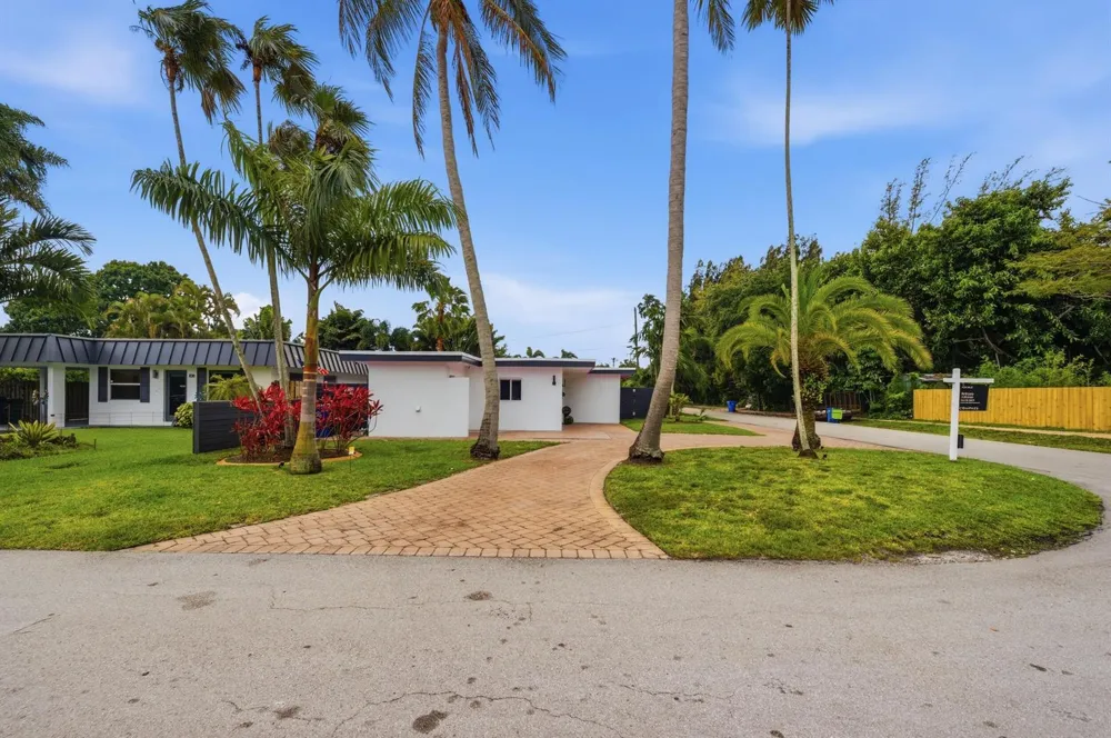 100 NE 22nd Street Wilton Manors, FL 33305