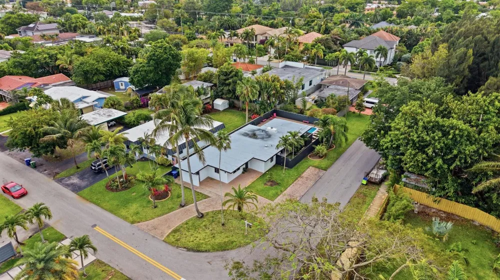 100 NE 22nd Street Wilton Manors, FL 33305