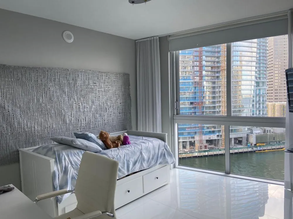 465 Brickell Avenue #1201 Miami, FL 33131