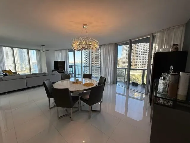 465 Brickell Avenue #1201 Miami, FL 33131
